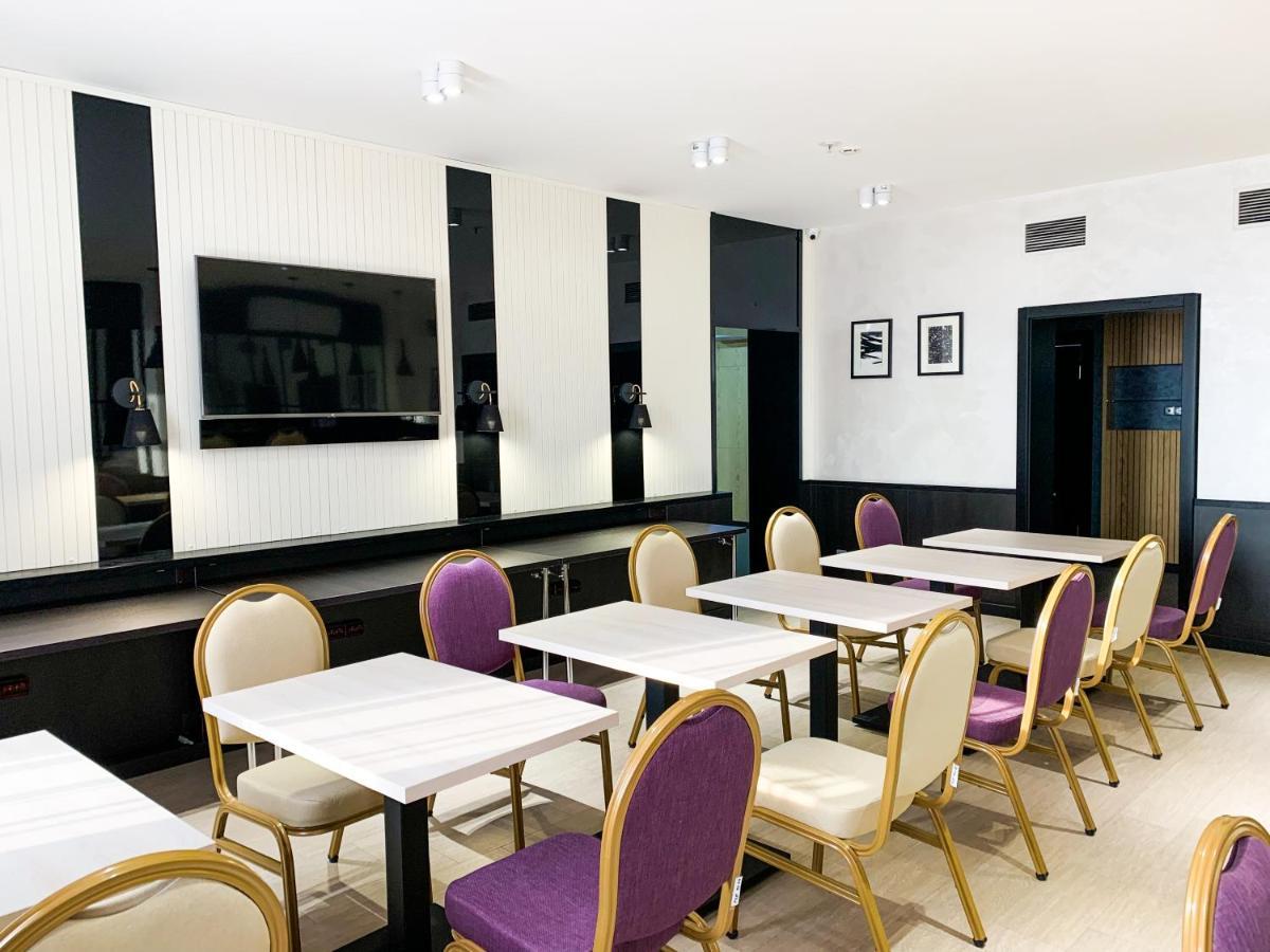 Reikartz Sky Almaty Hotel Екстериор снимка
