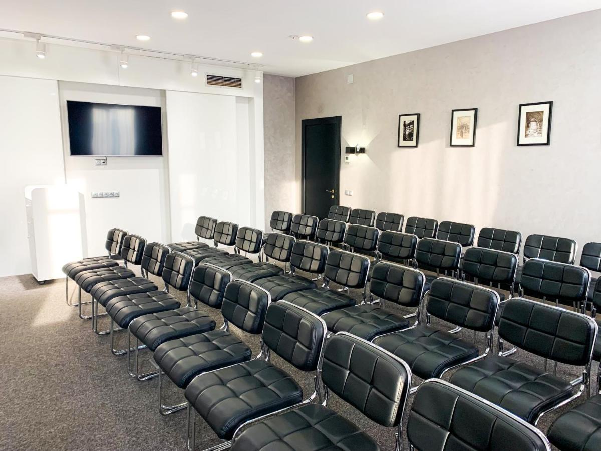 Reikartz Sky Almaty Hotel Екстериор снимка
