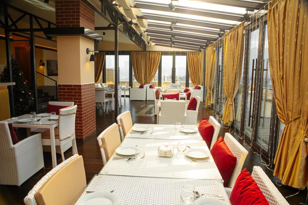 Reikartz Sky Almaty Hotel Екстериор снимка